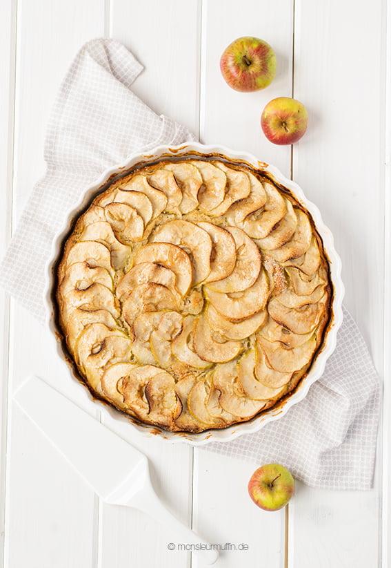 Apfelkuchen | apple cake | gedeckter Apfelkuchen | Apfel-Kuchen mit gemahlenen Nüssen | © monsieurmuffin