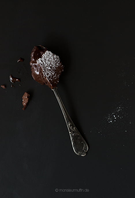 Lavakuchen | Schokokuchen mit flüssigem Kern | lava cake | molten chocolate cake | © monsieurmuffin