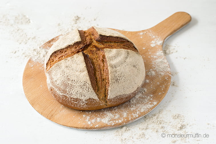 Richtig gutes Brot backen | Step-by-Step Anleitung | Roggen-Mischbrot | Brot | Brot-Rezept | Schritt-für-Schritt | bread | bread baking step by step | © monsieurmuffin