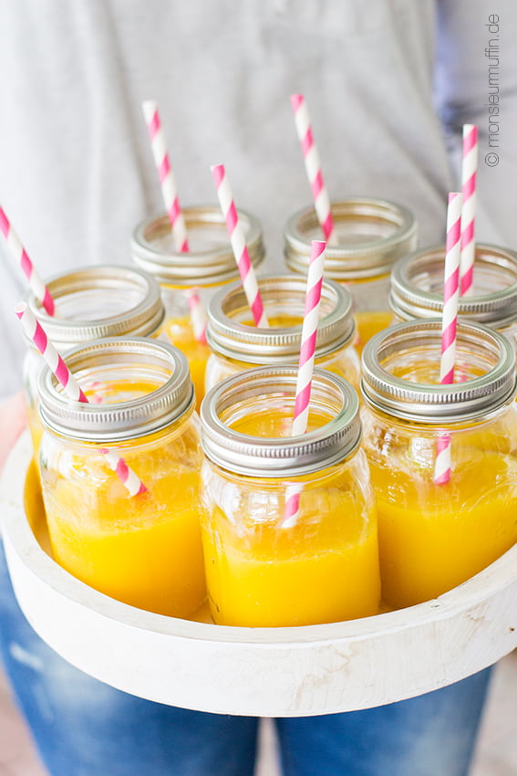 Ananas-Mango-Limonade | Rezept für selbstgemachte Limonade | Sommer-Limonade | Babyshower-Party | Karbik-Party | Party-Getränk | Alkoholfreie Limonade | pineapple mango lemonade | © monsieurmuffin