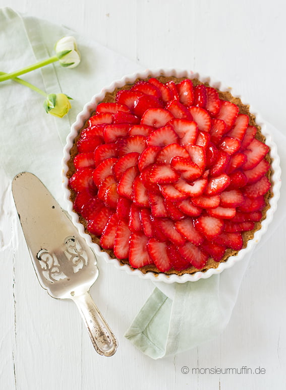 Erdbeerkuchen |strawberry cake |Rezept |Erdbeerkuchen mit Vanillecreme | © monsieurmuffin 