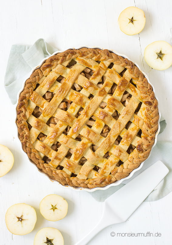 Apple Pie Rezept | Apfelkuchen | apple cake | gedeckter Apfelkuchen | © monsieurmuffin