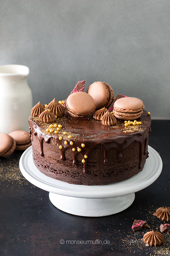 Chocolate Drip Cake | Schokoladen Drip Cake Rezept | Schokoladenkuchen | © monsieurmuffin