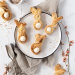 Blätterteig-Hasen Rezept | Schnell und einfach | puff pastry easter bunnies recipe | © monsieurmuffin.de